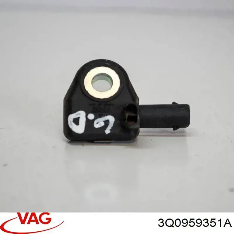 Датчик AIRBAG передній VAG 3Q0959351A