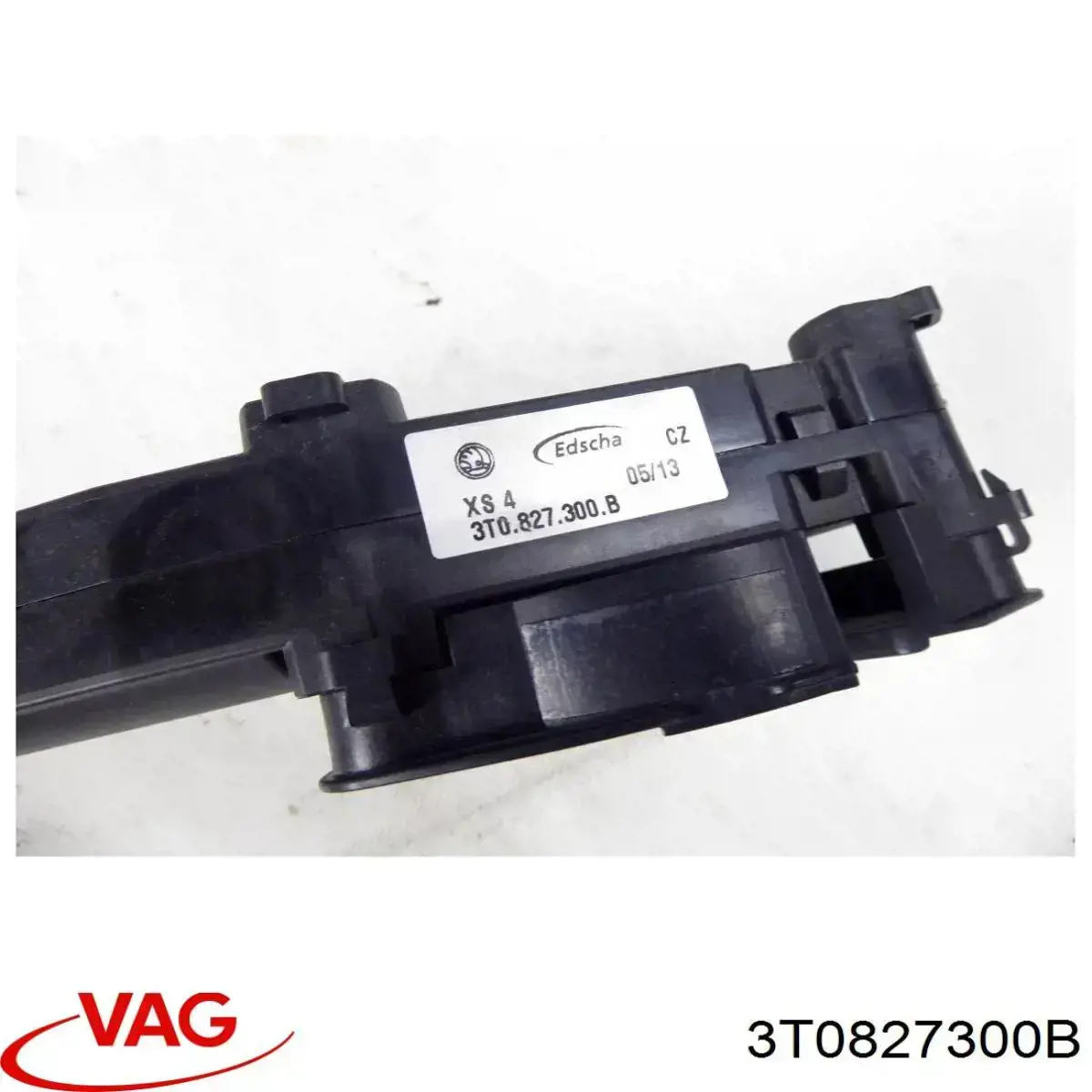 3T0827300B VAG Кріплення кришки багажника