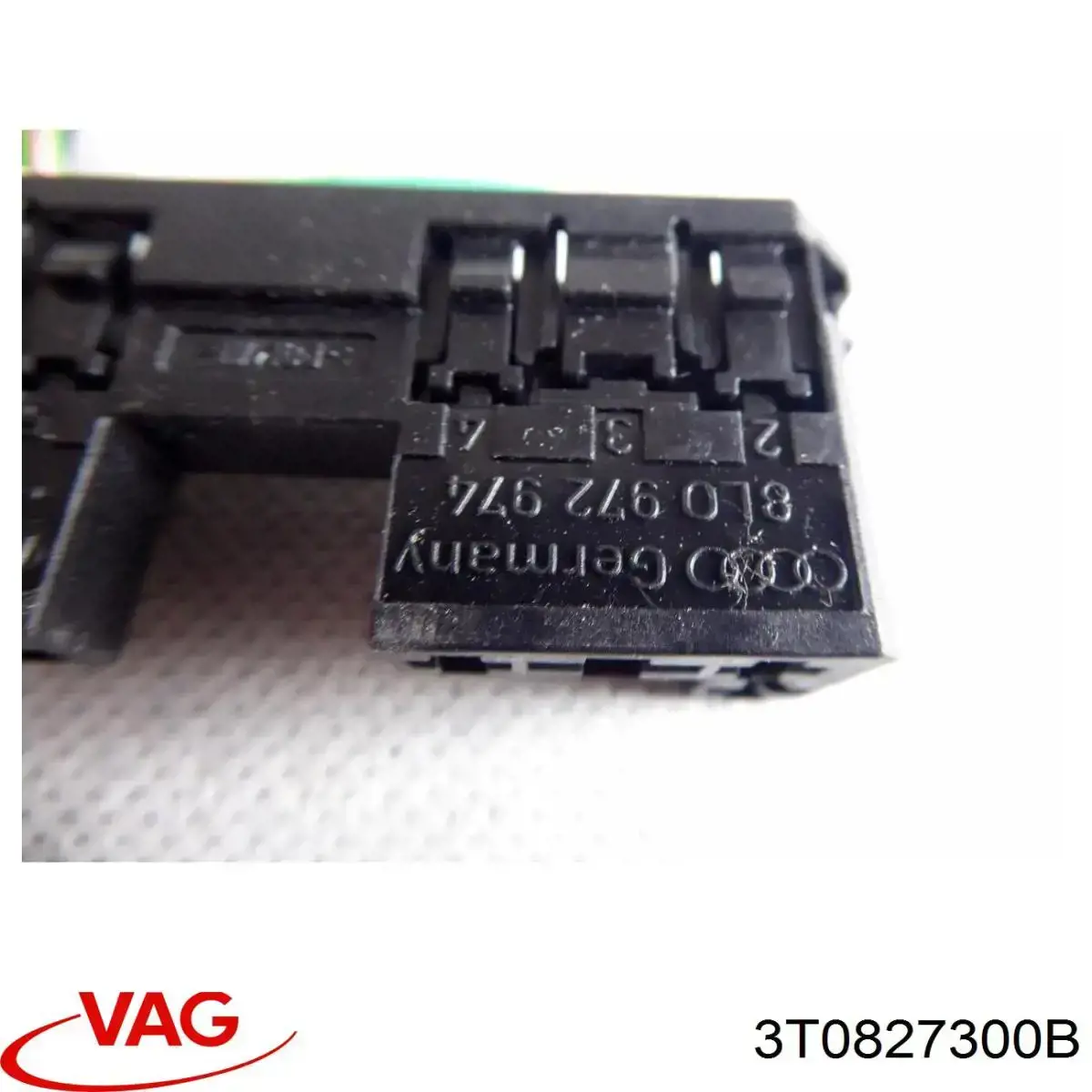 Петля кришки багажника 3T0827300B VAG
