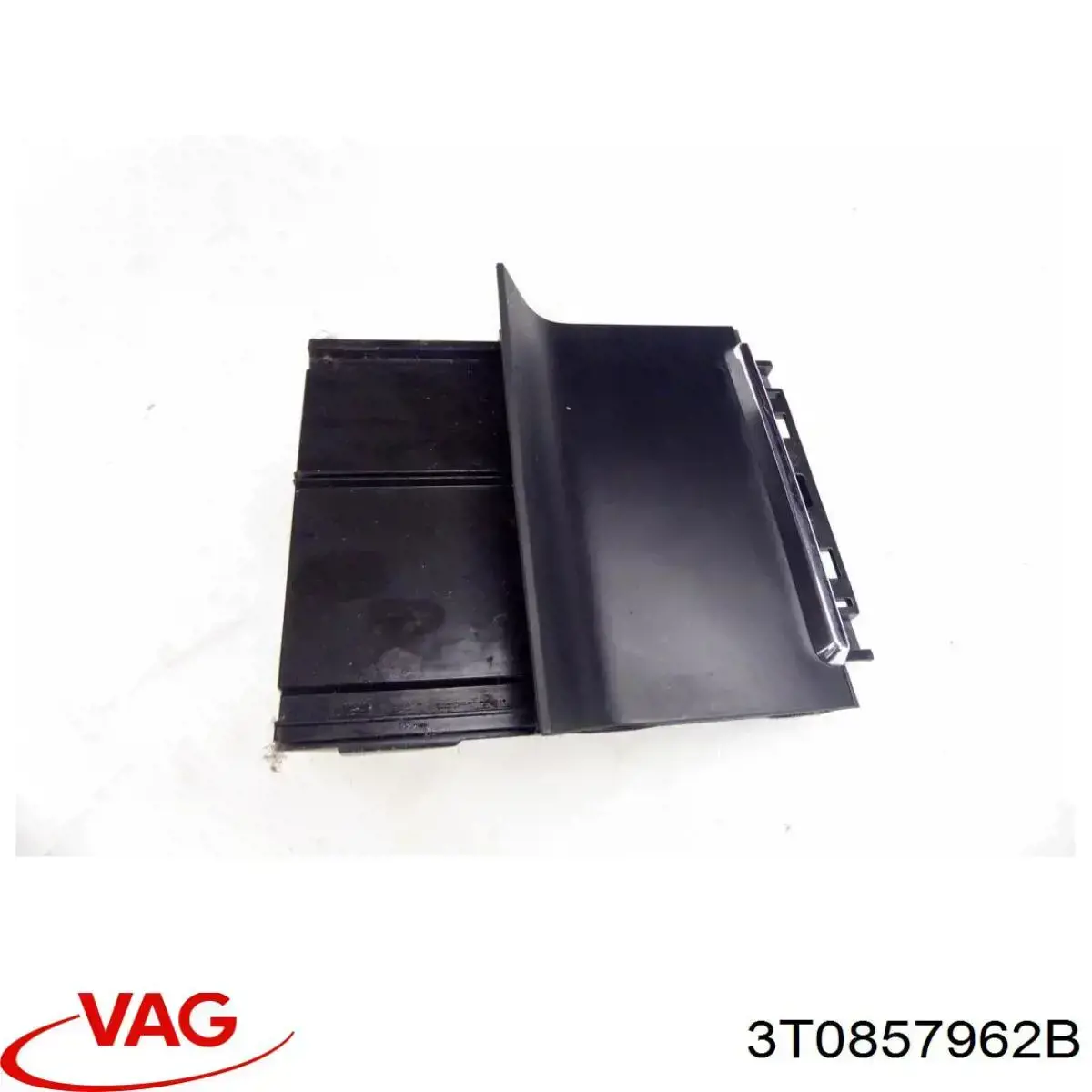 3T0857962B VAG Попільничка