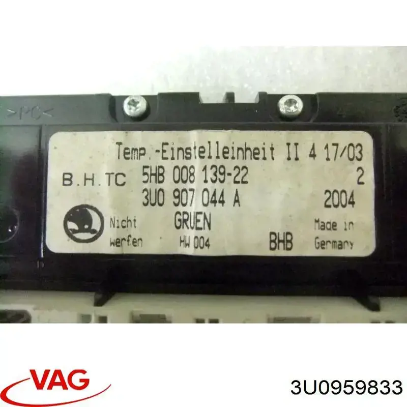 Кнопка відкриття лючка бензобака VAG 3U0959833 ціна, від 18.57 USD