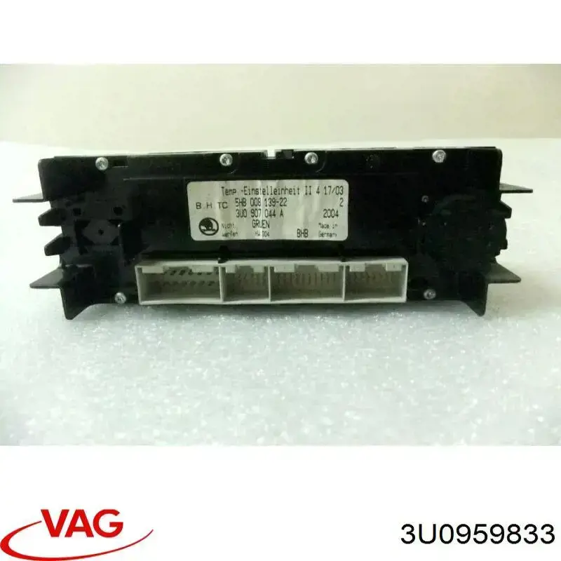 Кнопка відкриття лючка бензобака VAG 3U0959833 ціна, від 18.57 USD