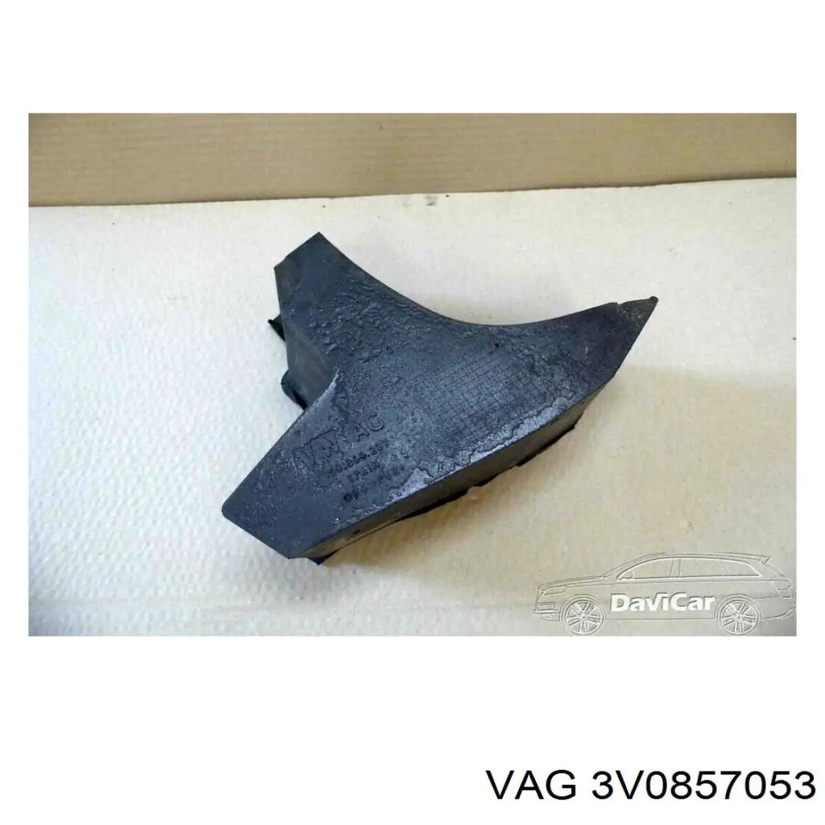 Купити 3V0857053 VAG Облицювання щитка приладів "торпедо"