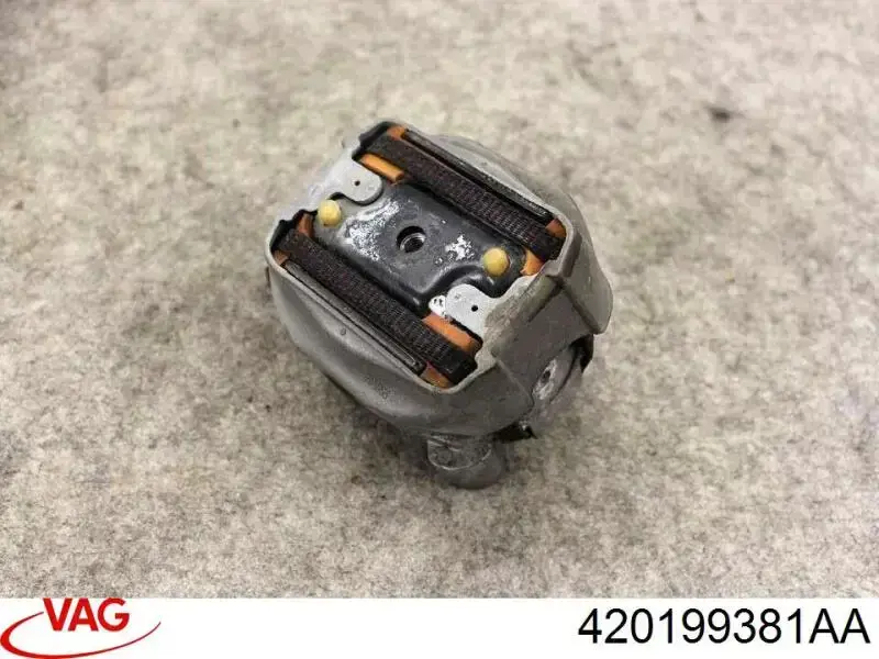 Подушка (опора) двигуна, передня VAG 420199381AA ціна, від 589.55 USD