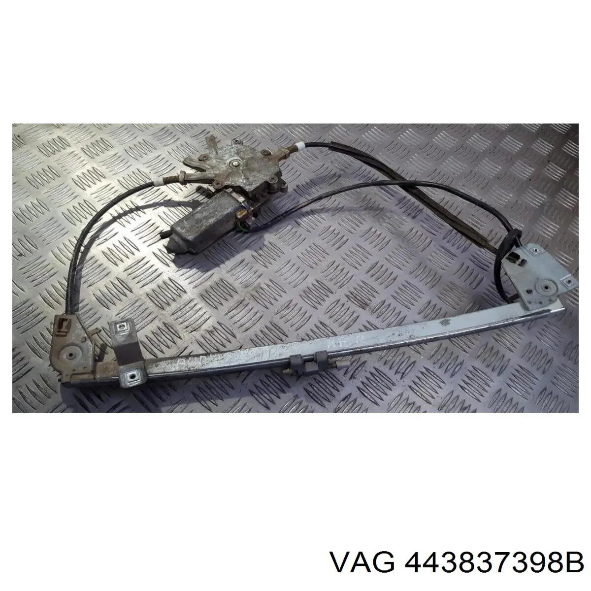 443837398B VAG 
