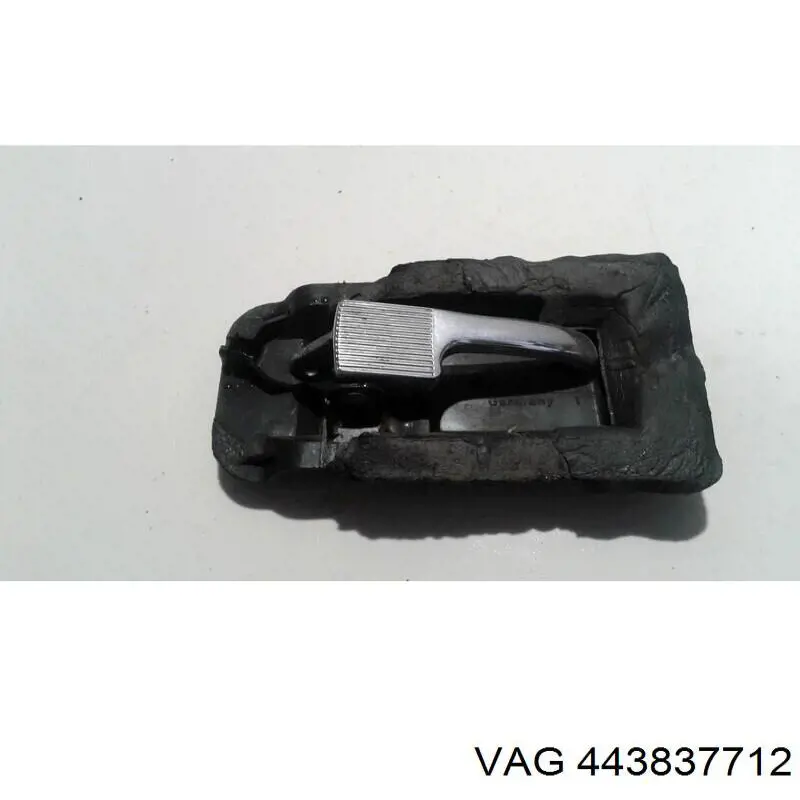 443837712 VAG 
