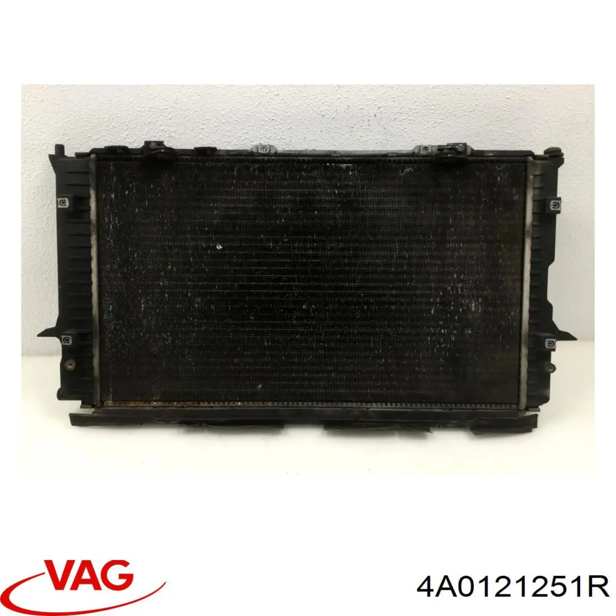 4A0121251R VAG Радіатор охолодження двигуна