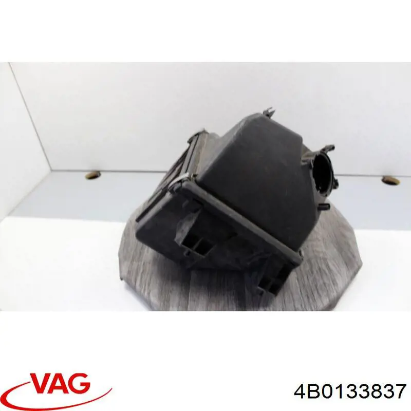 4B0133837 VAG корпус повітряного фільтра
