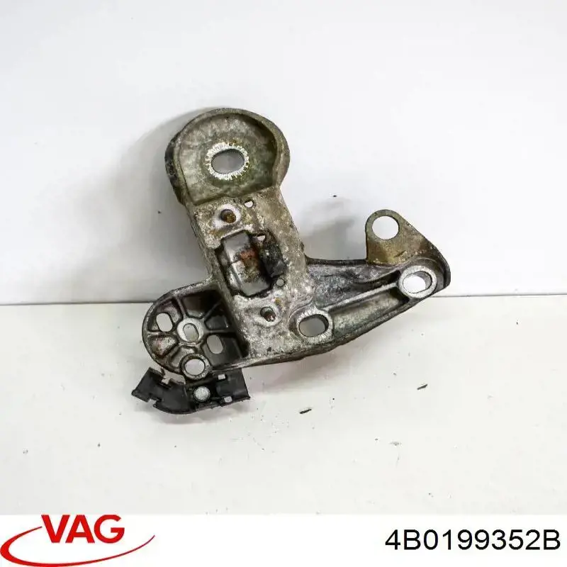 Кронштейн подушки (опори) двигуна, правої VAG 4B0199352B ціна, від 9.84 USD