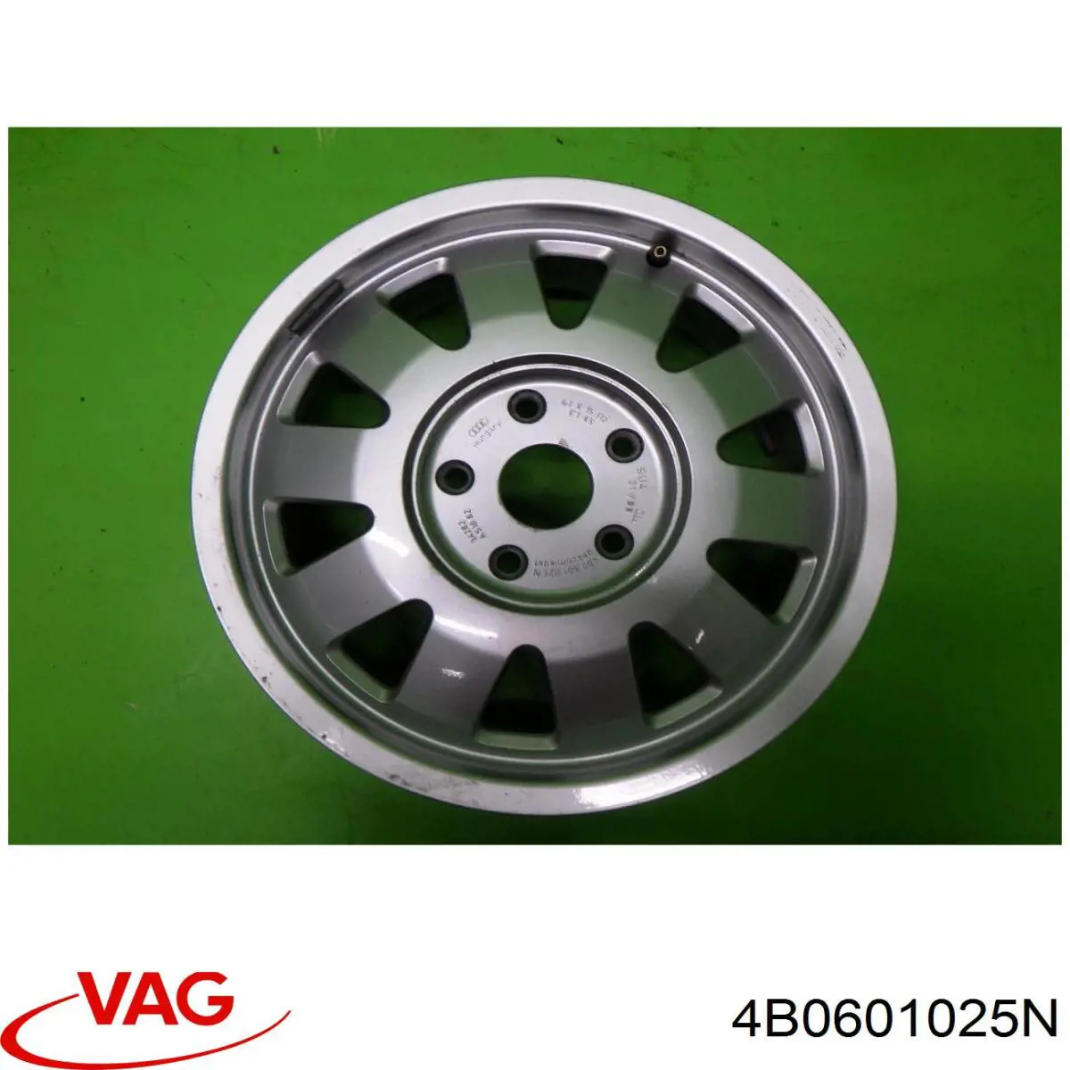 4B0601025N VAG Диски колісні литі (легкосплавні, титанові)