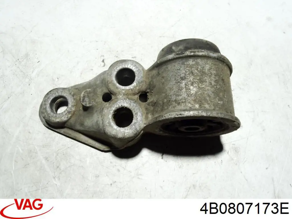 Молдинг переднього бампера, лівий Starline KH0014923 ціна, від 7.73 USD