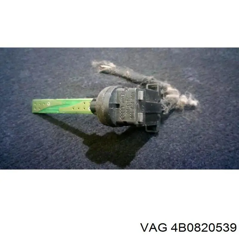 Датчик температури салону 6Q0907543B VAG