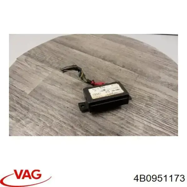 Купити 4B0951173 VAG Блок управління сигналізатора руху