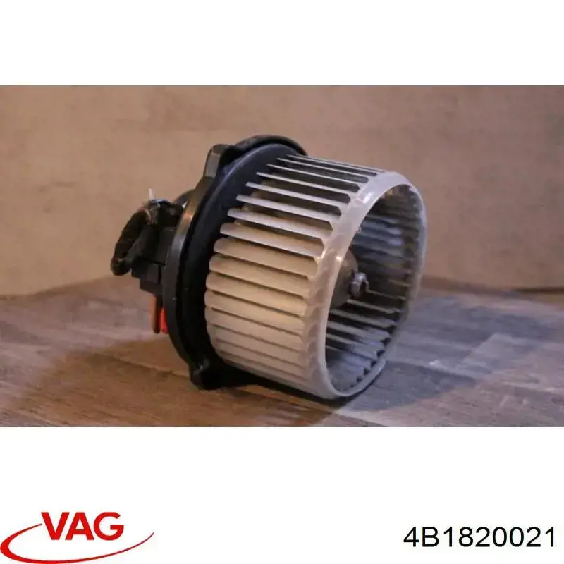 Моторчик пічки VAG 4B1820021