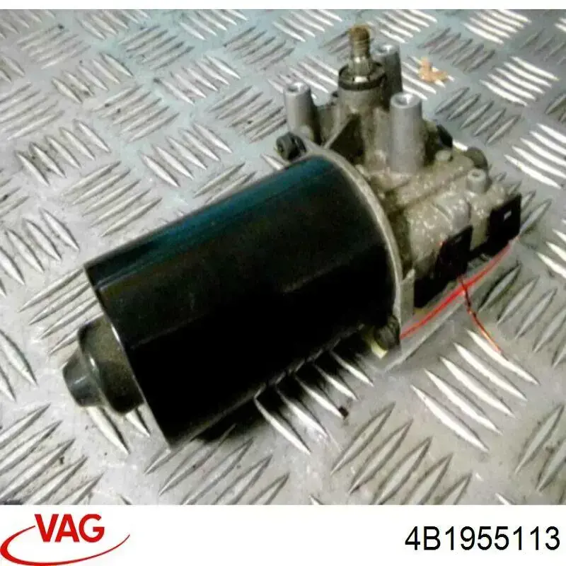 4B1955113 VAG двигун склоочисника лобового скла (трапеції)