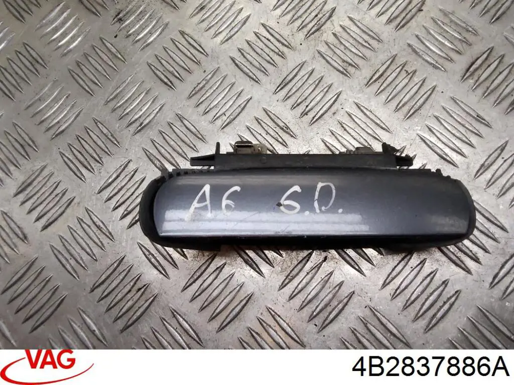 Купити 4B2837886A VAG Тримач зовнішньої ручки дверей, задніх правих