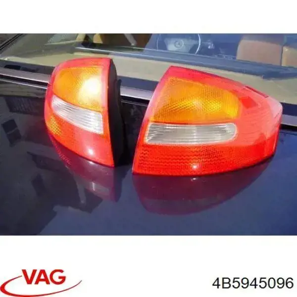 Задня права фара 4B5945096 VAG
