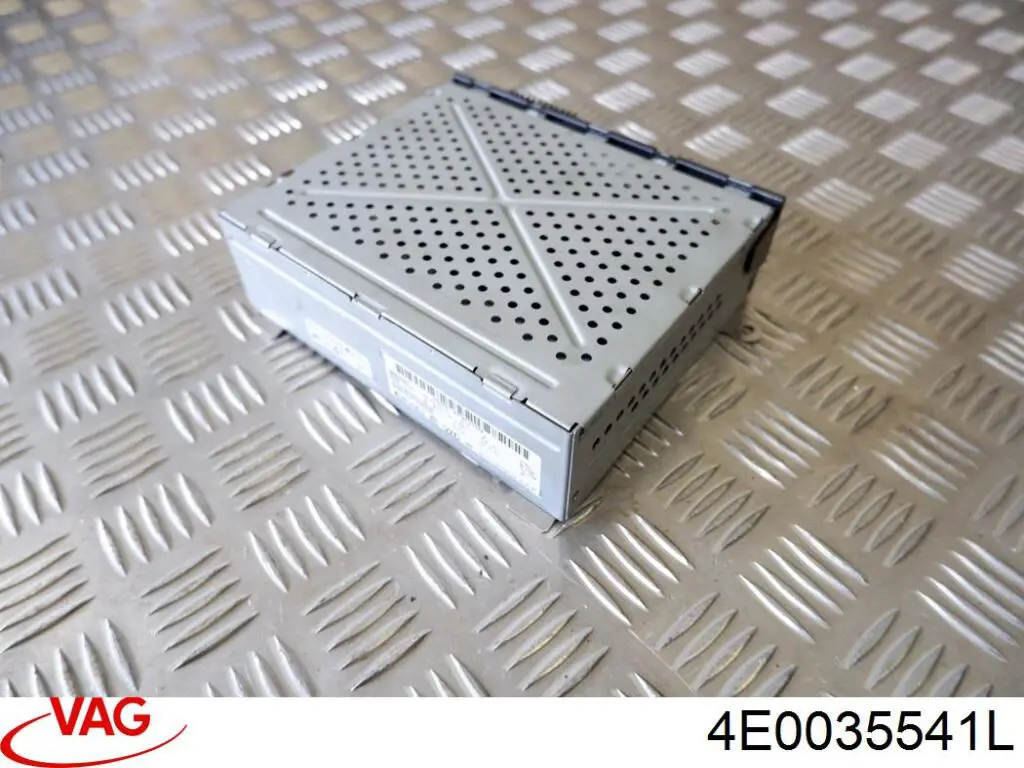 Блок керування мультимедійний VAG 4E0035541L ціна, від 47.97 USD