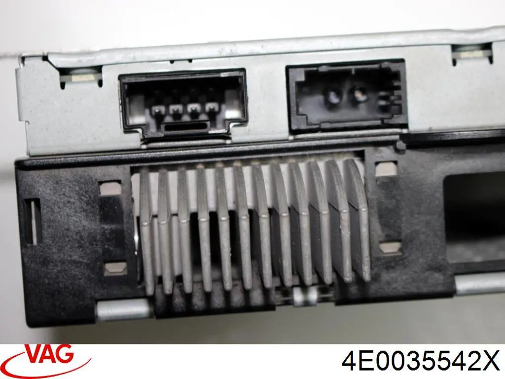 Блок керування мультимедійний VAG 4E0035542 ціна, від 24.07 USD