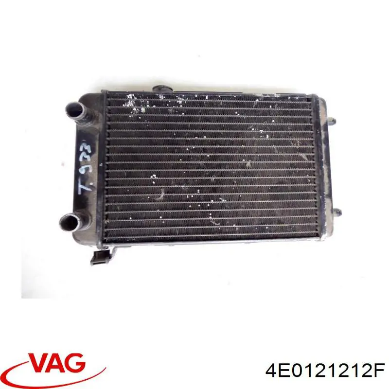 4E0121212F VAG радіатор охолодження двигуна, лівий