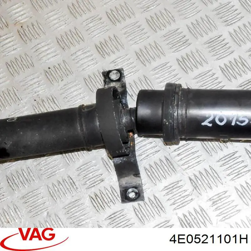 Купити 4E0521101D VAG Кардан задній