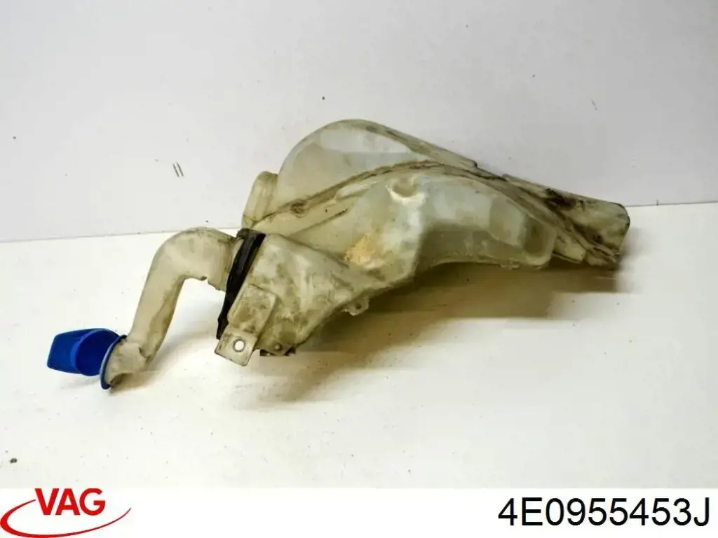 Купити Бачок омивача Audi A8 D3 4E2, 4E8