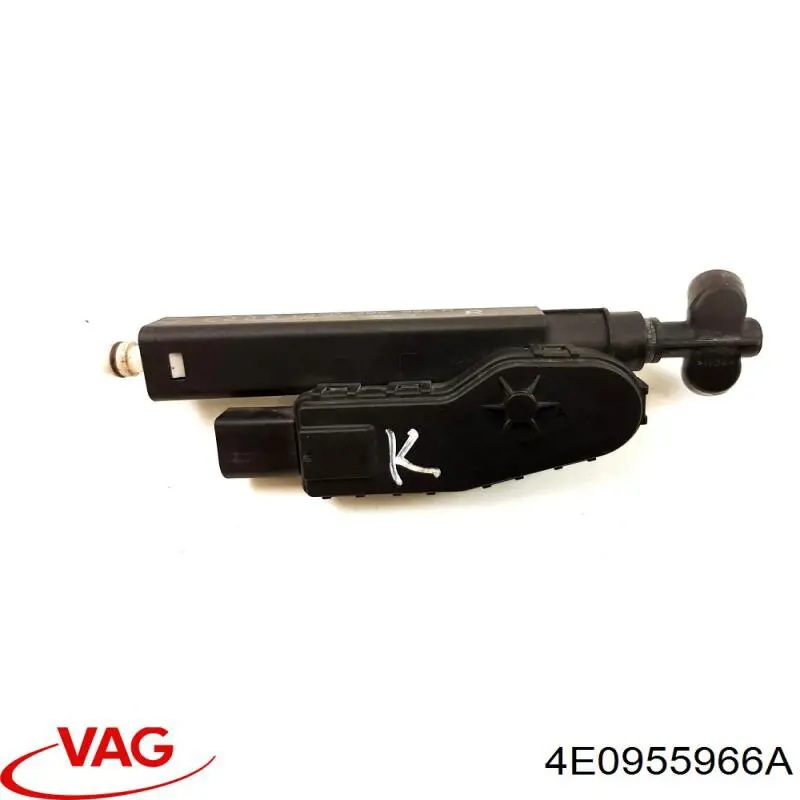 Форсунка омивача фари передньої, правої VAG 4E0955966A ціна, від 31.15 USD