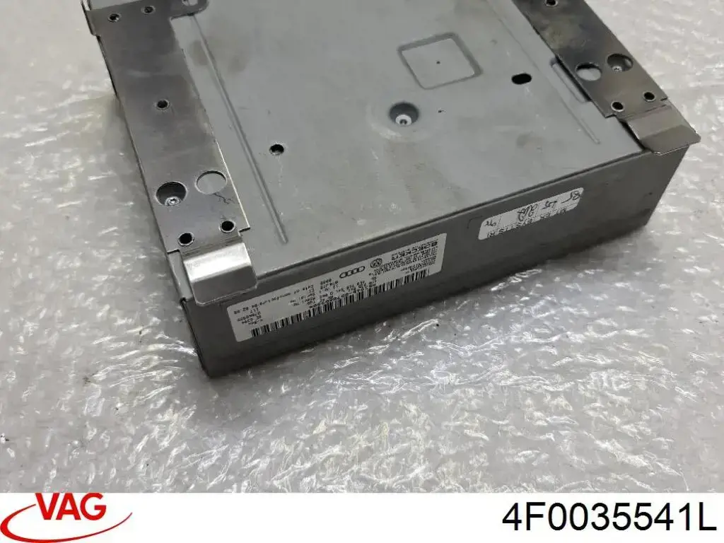 Блок керування мультимедійний VAG 4F0035541L ціна, від 44.34 USD