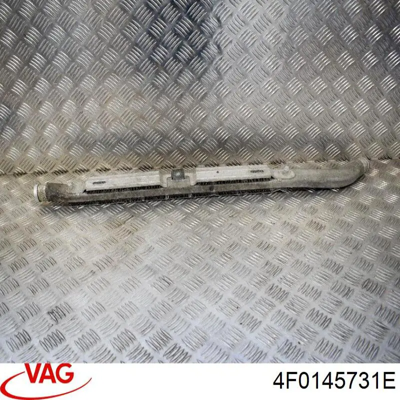4F0145731E VAG шланг/патрубок интеркуллера