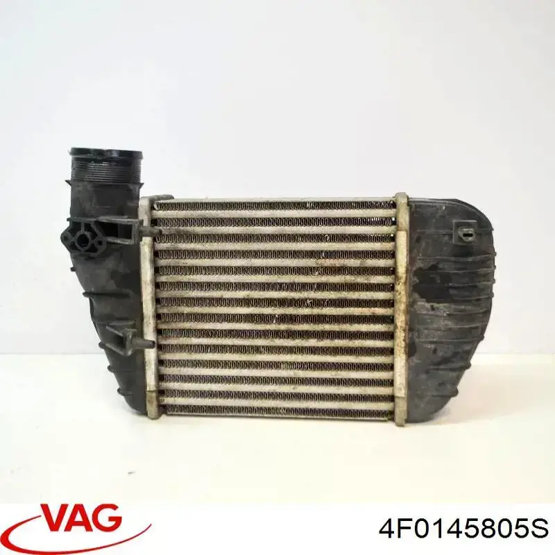 4F0145805S VAG Охолоджувач наддувочного повітря