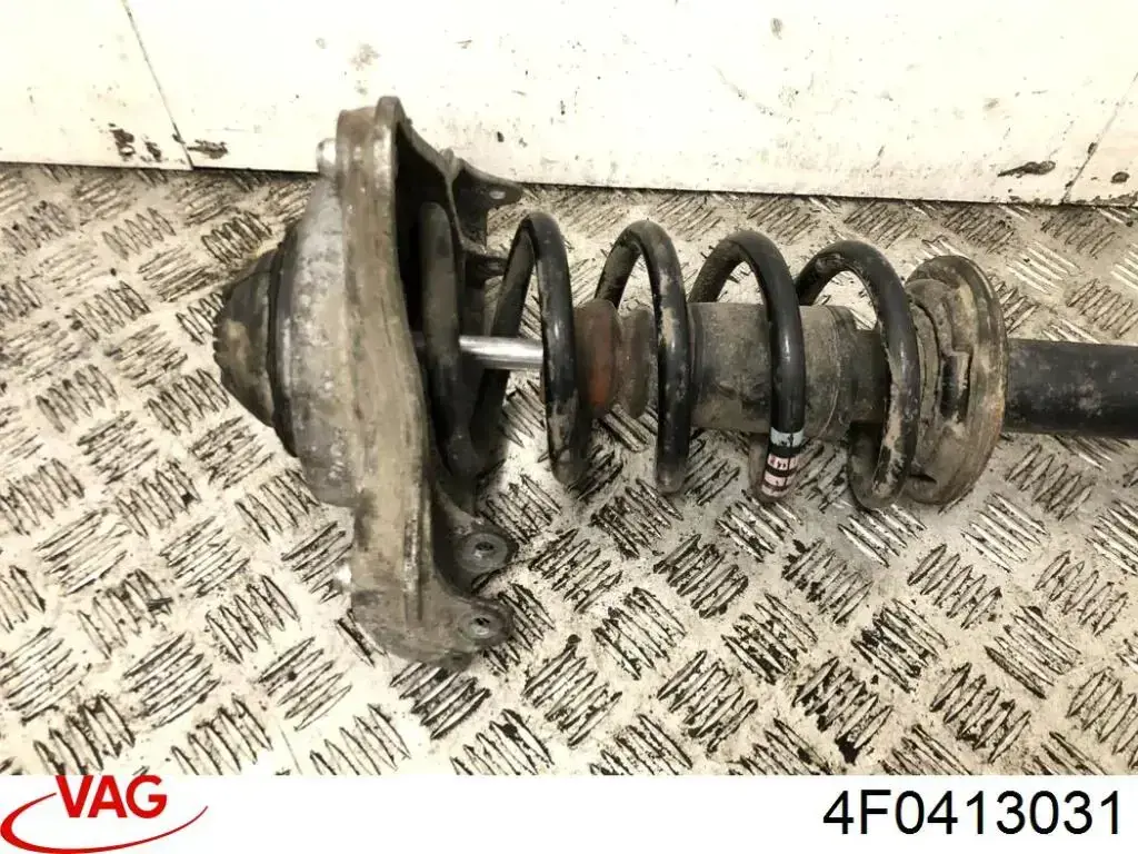 Купити 4F0413031 VAG Амортизатор передньої підвіски
