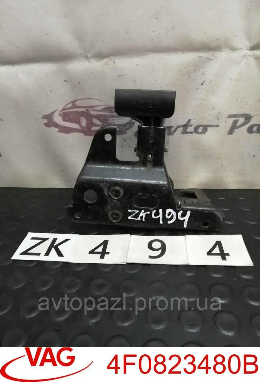 Стояк-гак замка капота VAG 4F0823480 ціна, від 7.59 USD