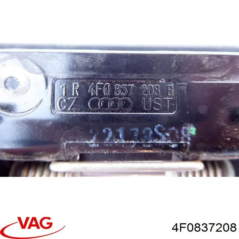 Ручка передньої двері зовнішня права VAG 4F0837208 ціна, від 11.25 USD