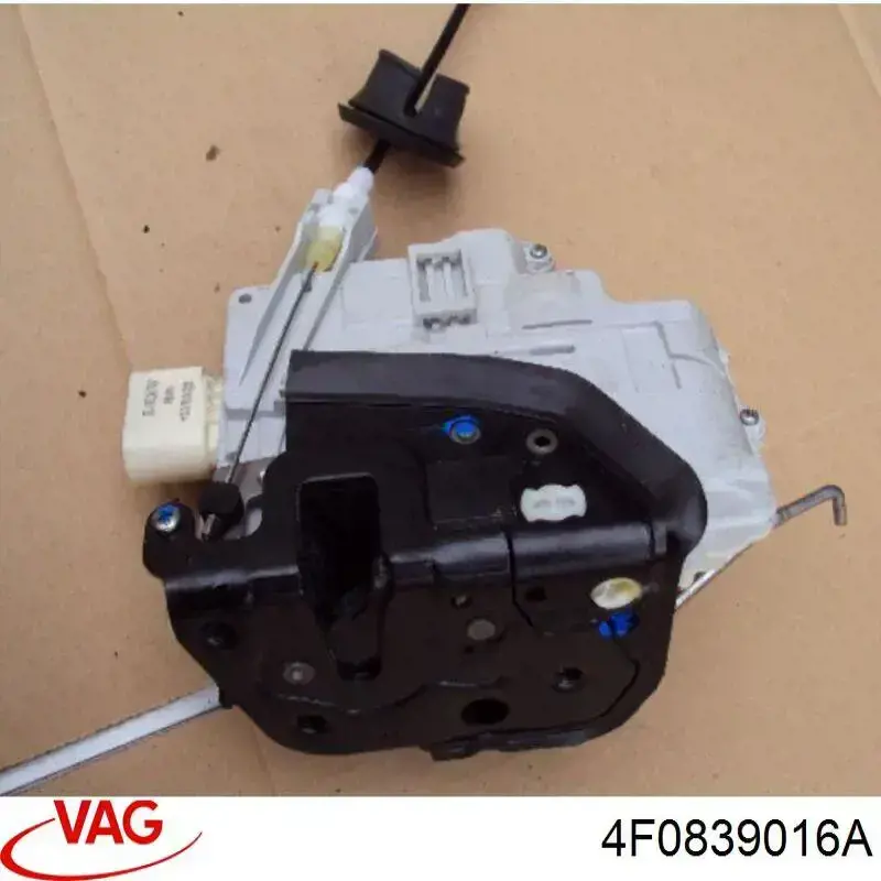 Замок задньої дверї, правої VAG 4F0839016A ціна, від 31.67 USD
