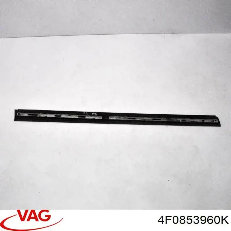 Купити 4F0853960K VAG Молдинг передньої правої двері