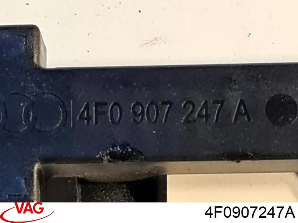 4F0907247A VAG Антена на дах
