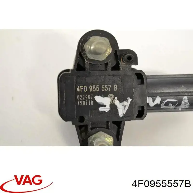 4F0955557B VAG Датчик Ейрбег передній