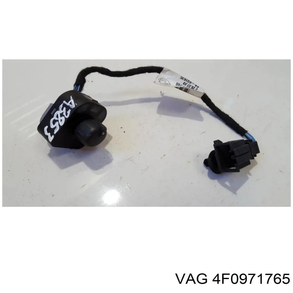  VAG 4F0971765 ціна, від 5.34 USD