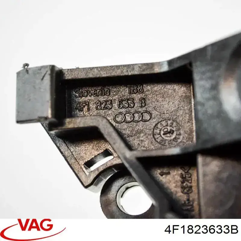 Кронштейн ручки відкривання капота 4F1823633B VAG