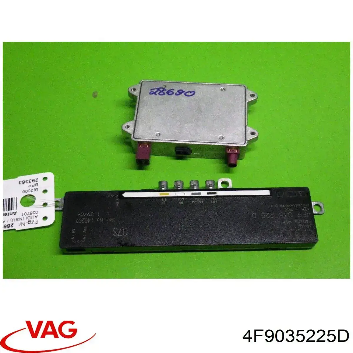 4F9035225D VAG Підсилювач сигналу антени