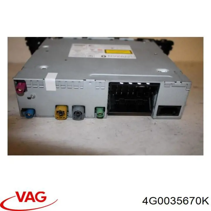 Магнітола (радіо AM/FM) VAG 4G0035670K ціна, від 610.78 USD