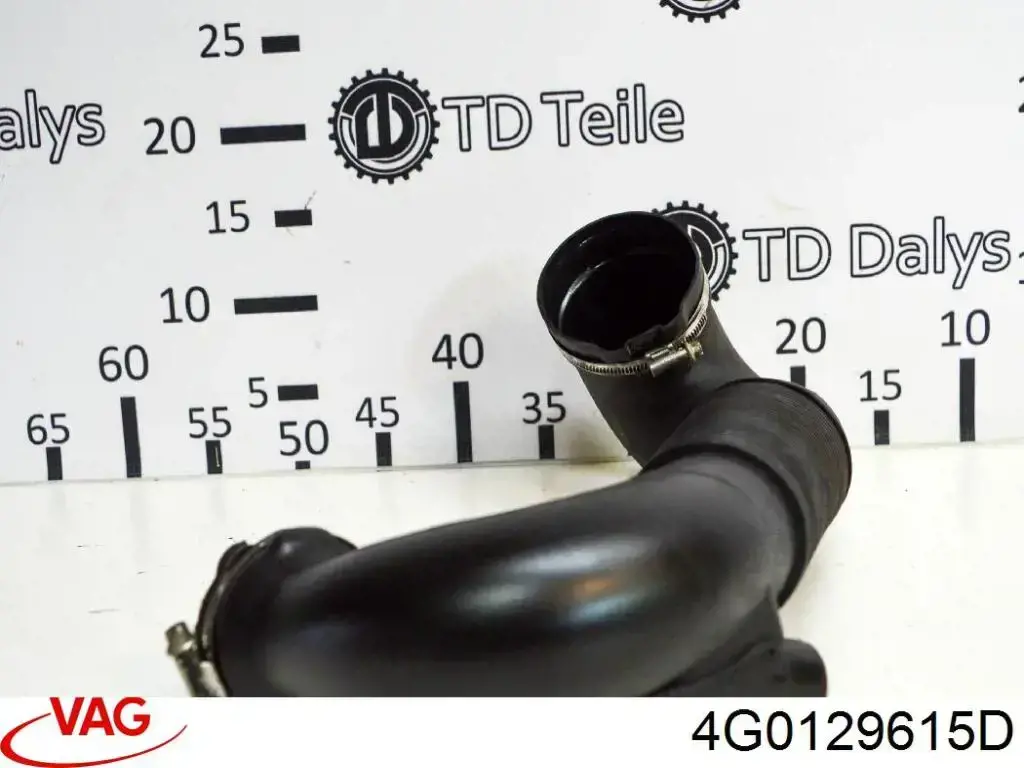 Купити 4G0129615D VAG Патрубок повітряний, вихід повітряного фільтра