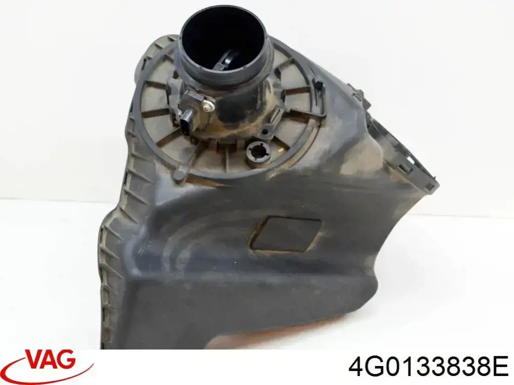 Купити 4G0133838E VAG Корпус фільтра