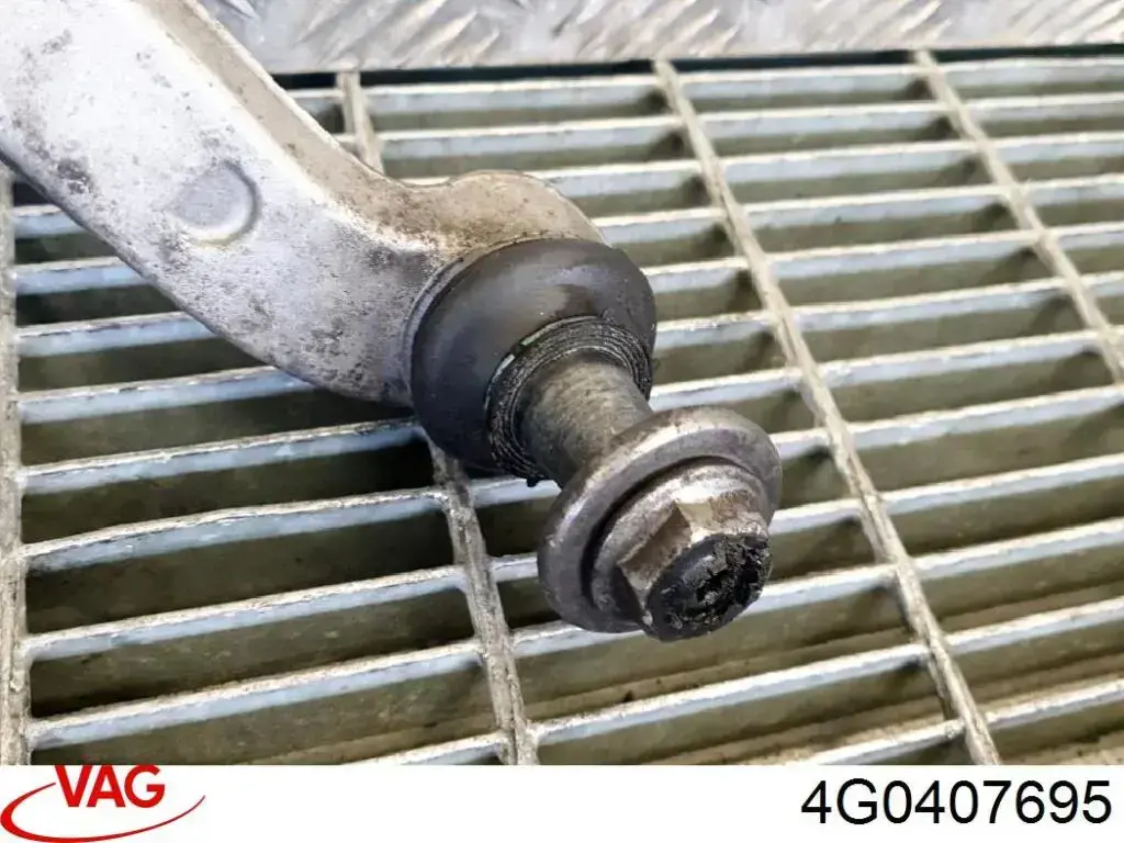 Купити 4G0407695 VAG Лівий важіль передній нижній підвіски