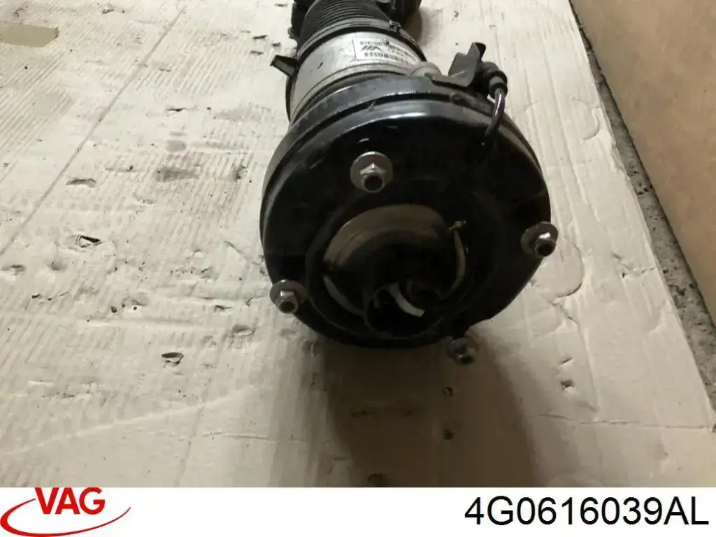 Купити 4G0616039AL VAG Амортизатор передньої підвіски