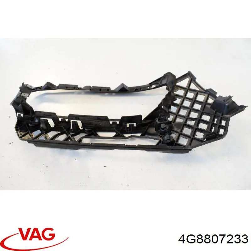 4G8807233 VAG Обвіс бампера