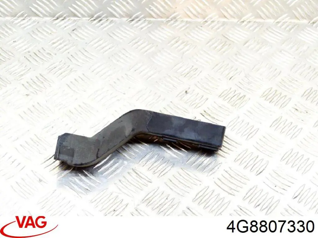Кронштейн бампера заднього, правий VAG 4G8807330 ціна, від 31.77 USD