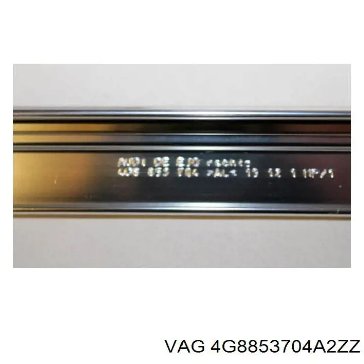4G8853704A2ZZ VAG Молдинг даху, правий