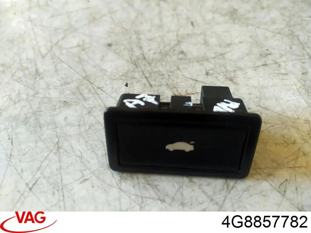  VAG 4G8857782