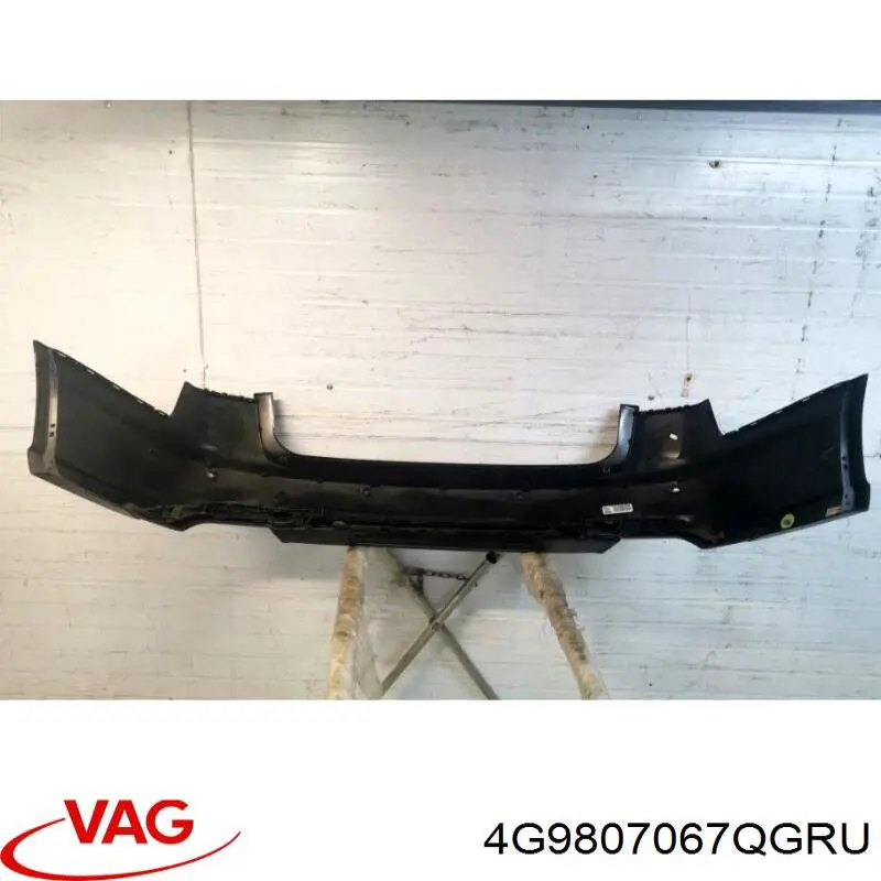 Купити 4G9807067QGRU VAG Задній бампер